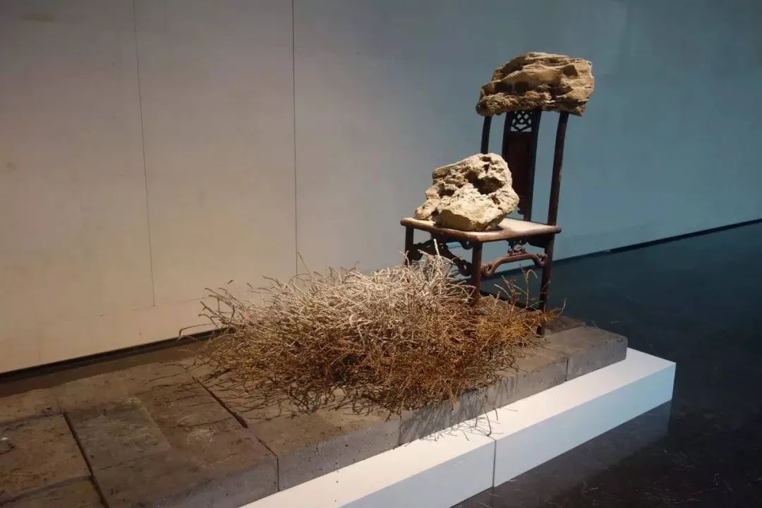 13307